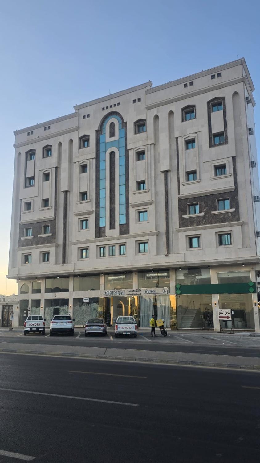 Property building, Day, Location