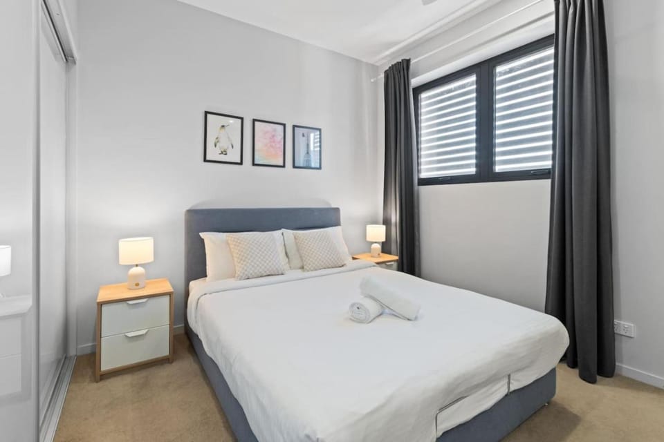 Modern 2BR Apartment Easy Access to Everywhere Apartment in Brisbane