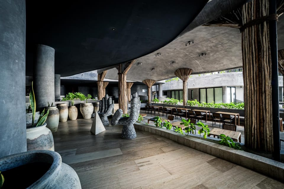 View (from property/room), Balcony/Terrace, Living room, Seating area