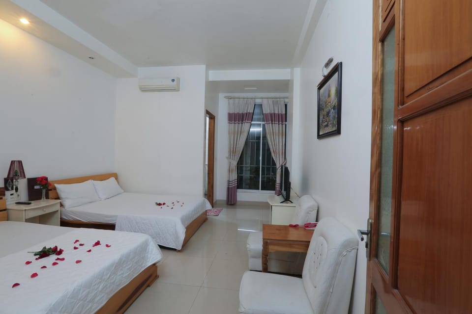 Chim Go Kien Mini Hotel Bed and Breakfast in Laos