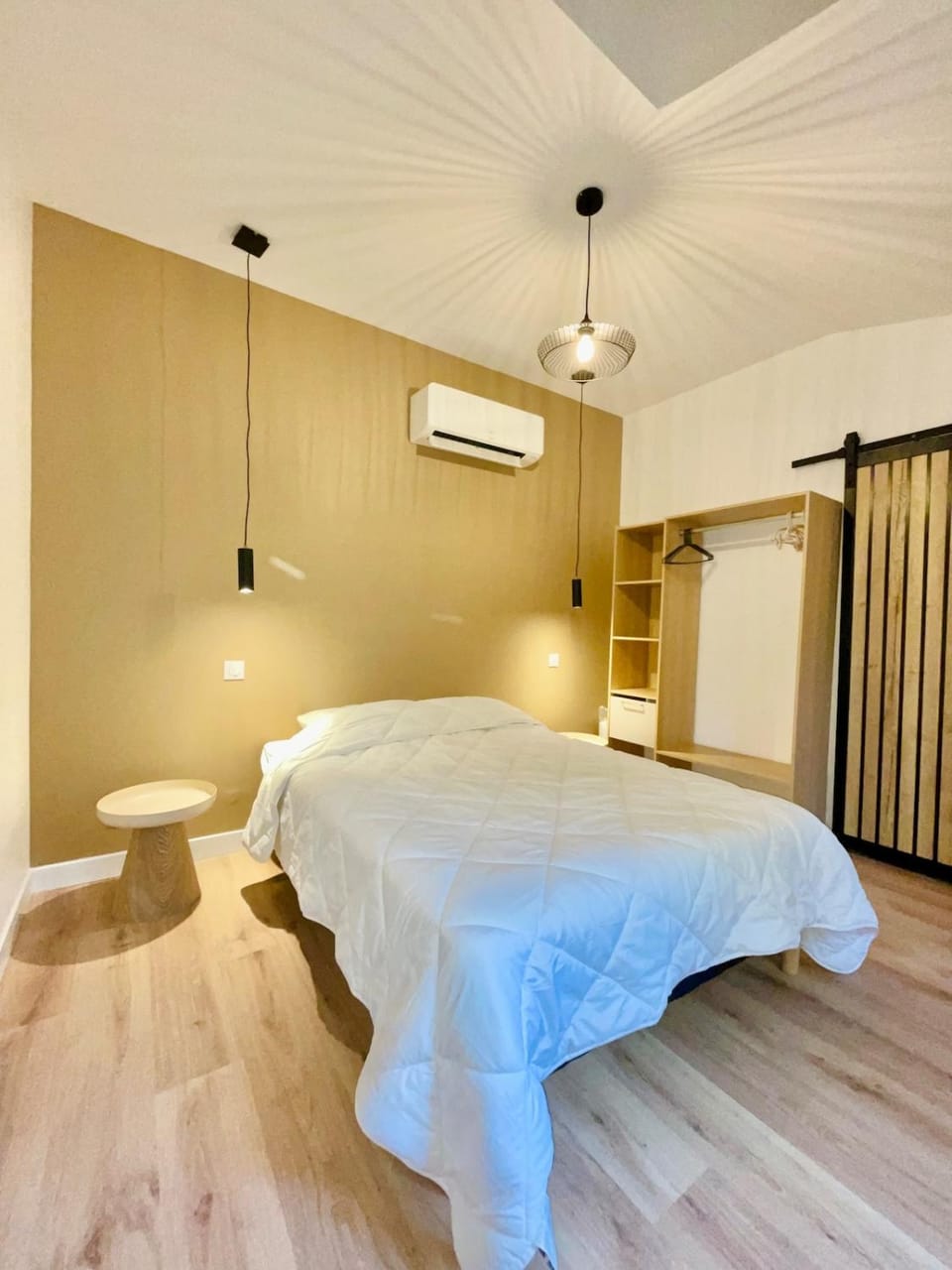 Les Jardins Bas Apartment in Moulins