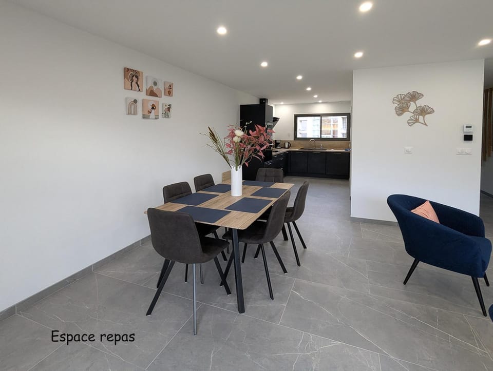 home family Villa in Centre-Val de Loire