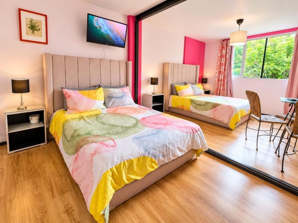 Bed, Photo of the whole room, Bedroom
