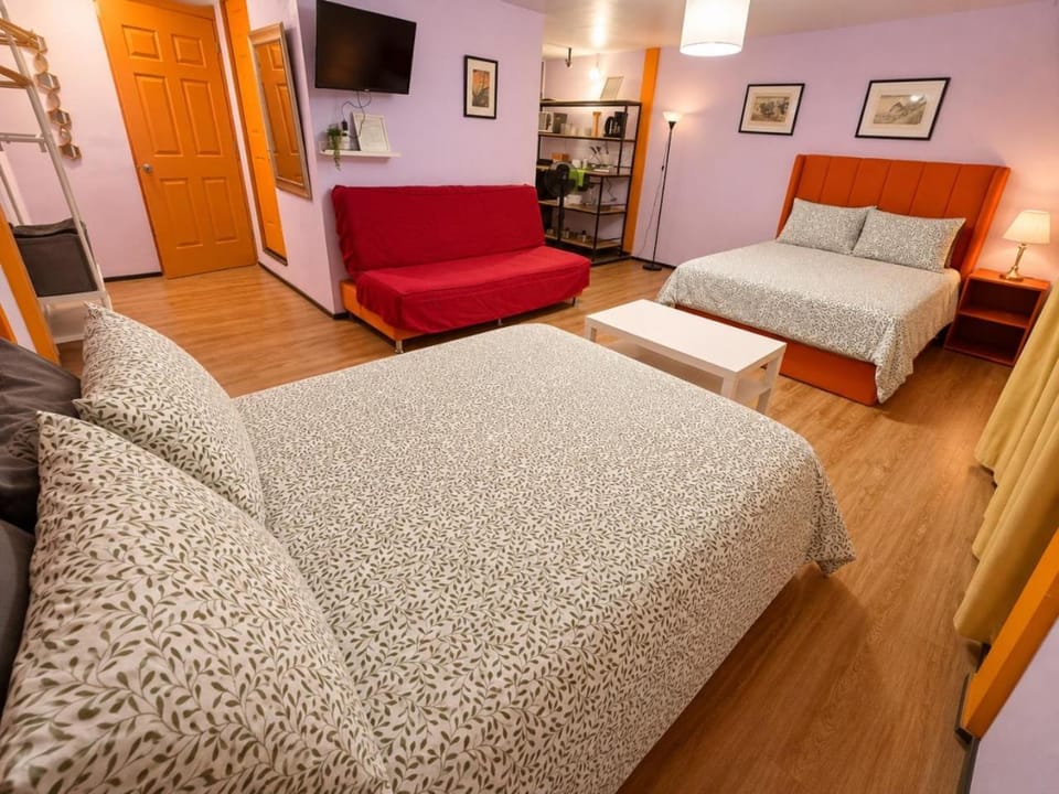 Bed, Photo of the whole room, Bedroom