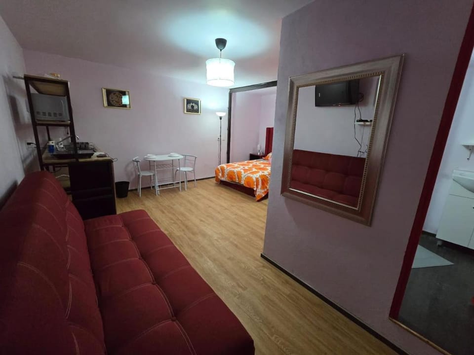 Suite Roja moderna para hasta 3 huéspedes Céntrica, cómoda y con excelente conectividad House in Mexico City