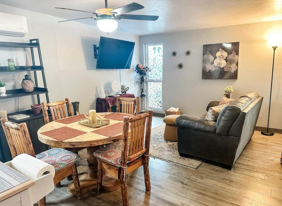 5 Mins to NW Med Cntr, Studio/Duplex, 1 BD 1 BA House in Tucson