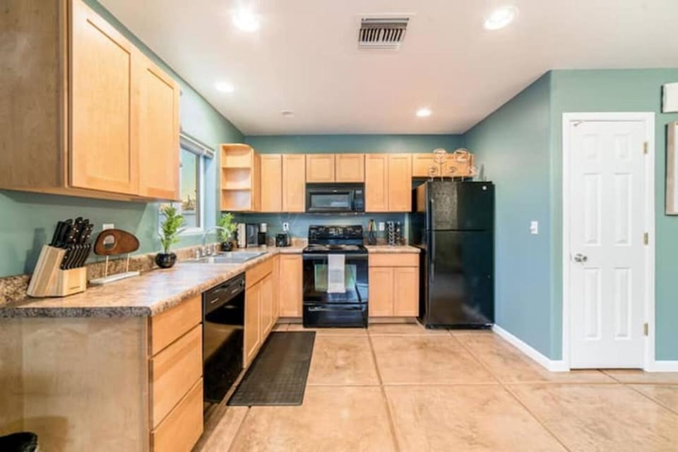 Stylish & Cozy, 1 BR 1 BA, Parking, Casita House in Catalina Foothills