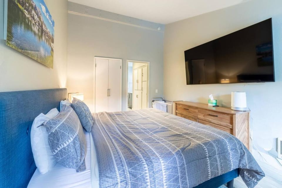 TV and multimedia, Bedroom