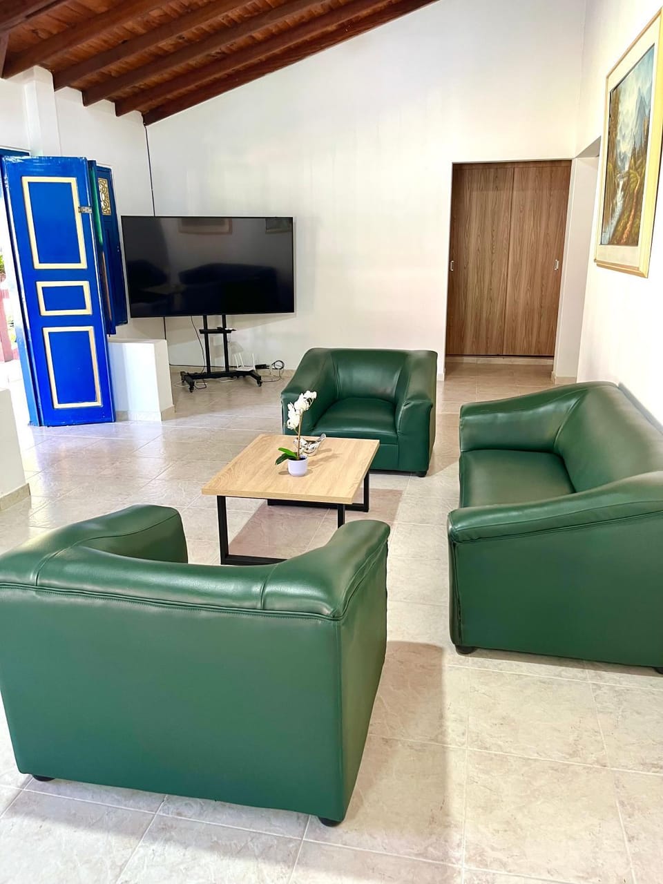 Communal lounge/ TV room, TV and multimedia