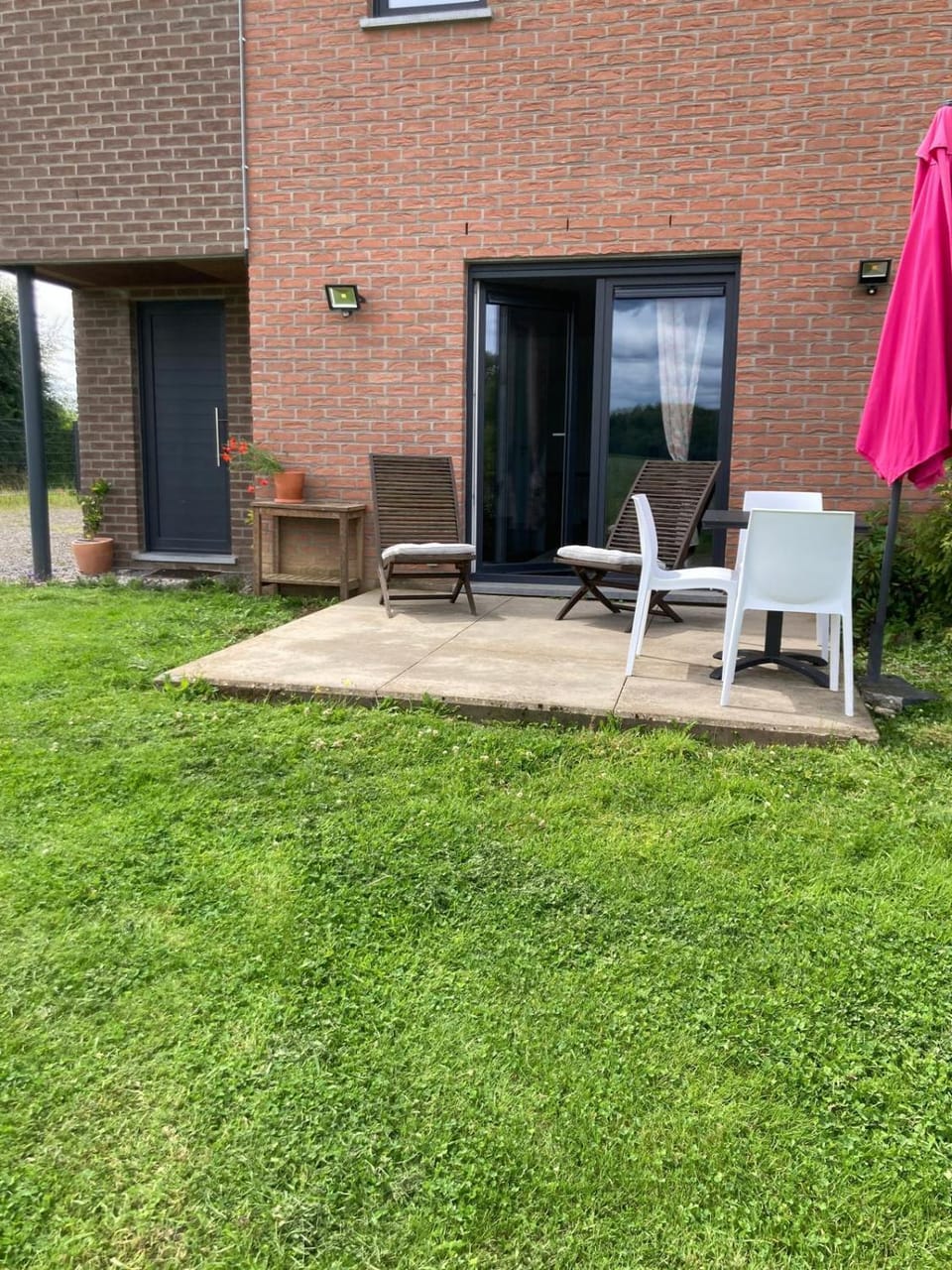 Patio, Garden, sunbed
