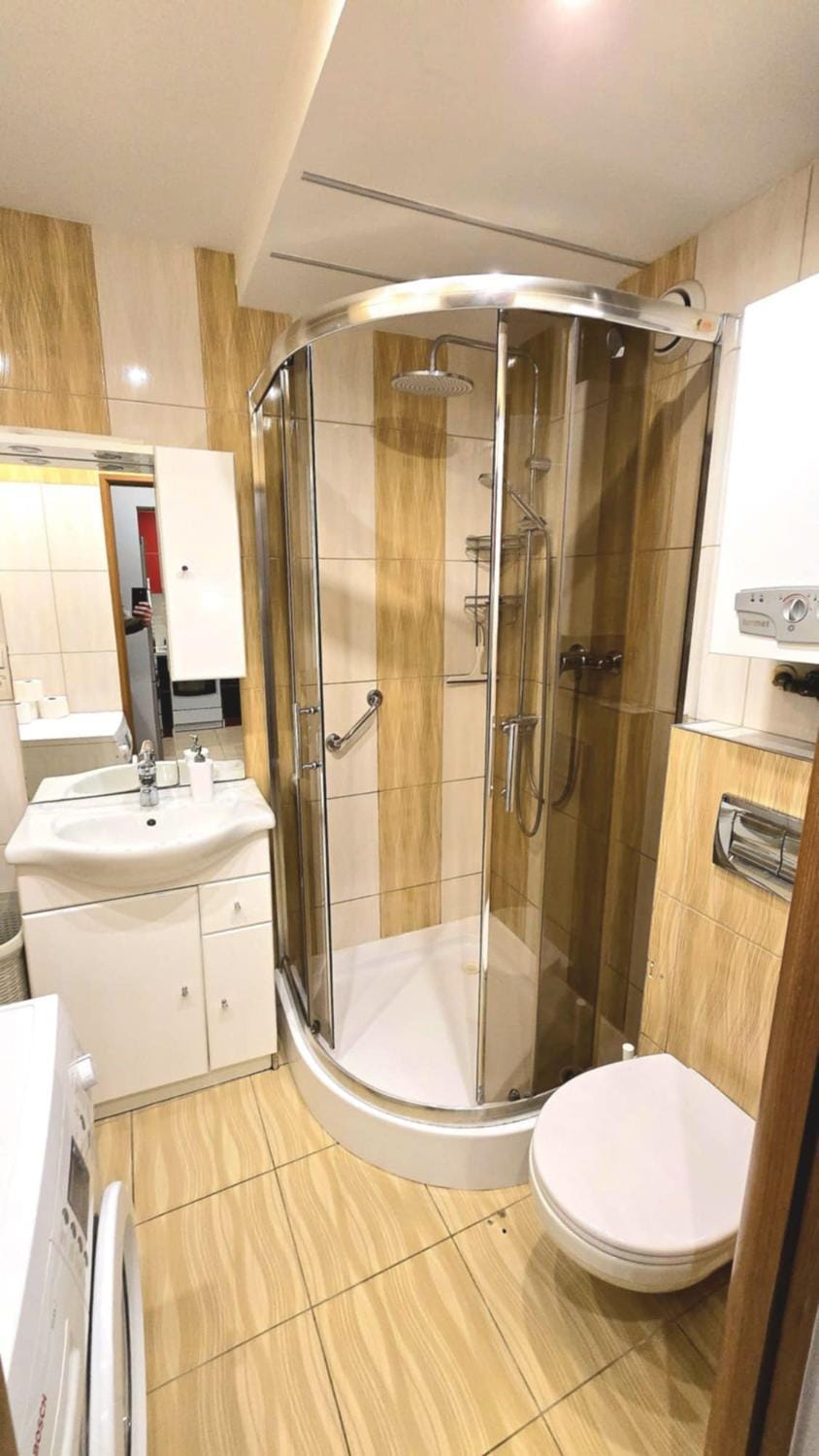 Shower, Toilet, Bathroom