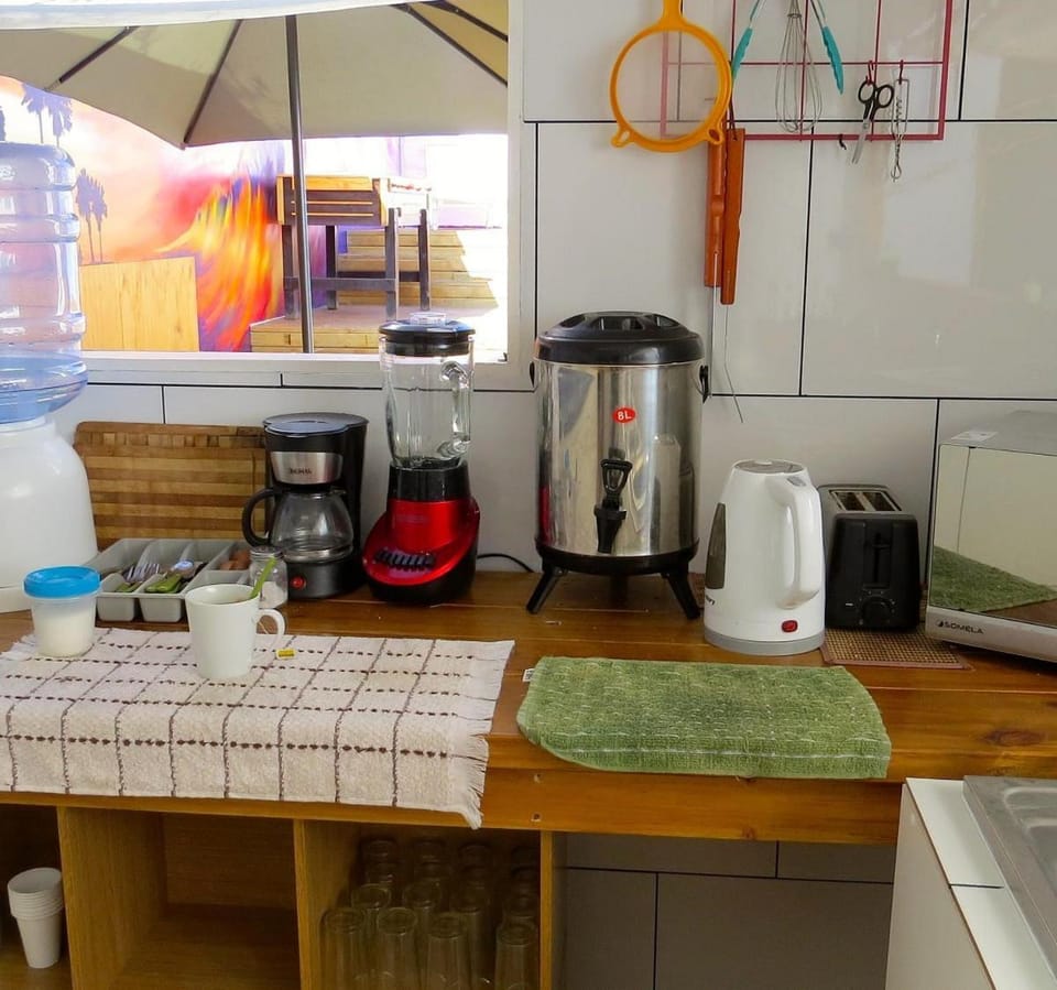 Coffee/tea facilities, Kitchen or kitchenette, toaster