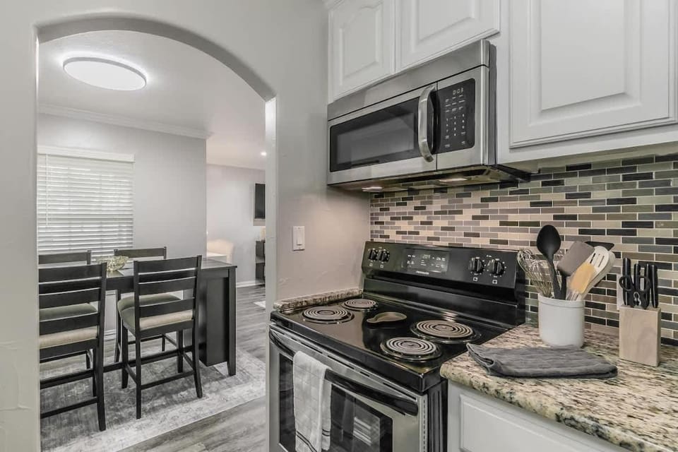 Central 3Bed2B at AT&T - Cowboy Stadium - Texas Live Apartment in Arlington