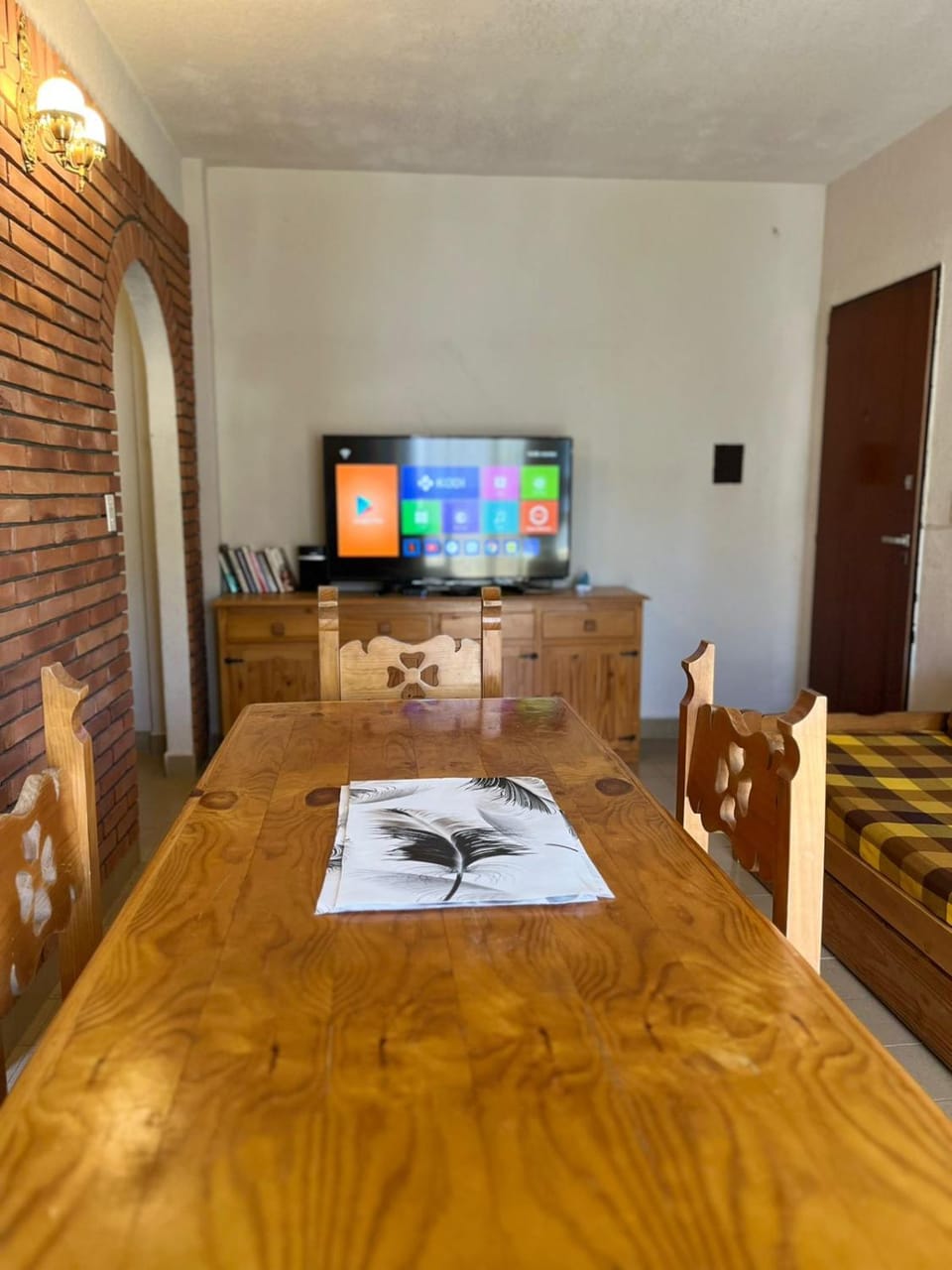 TV and multimedia, Dining area