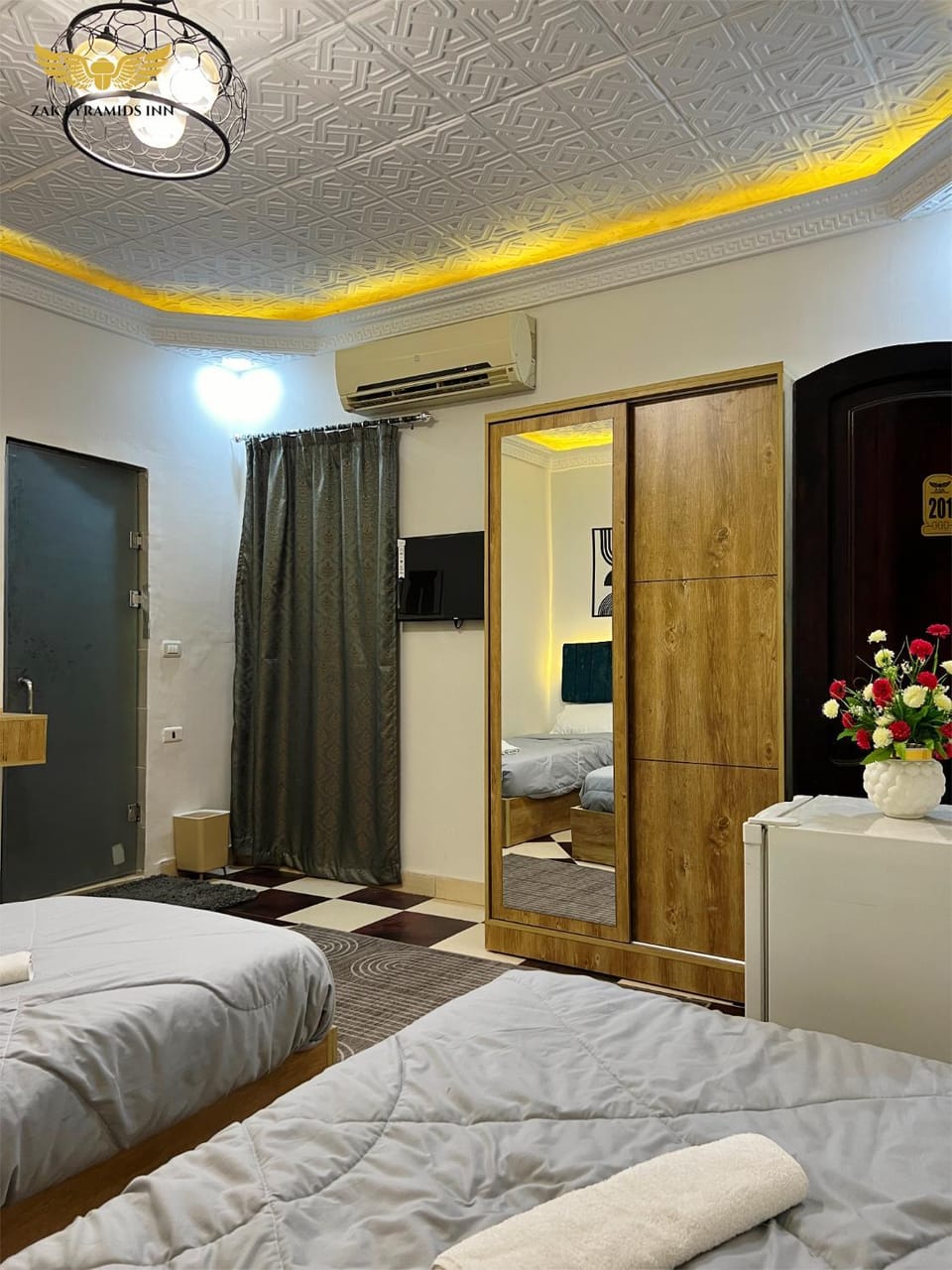 Bed, TV and multimedia, Photo of the whole room, Bedroom, towels, wardrobe