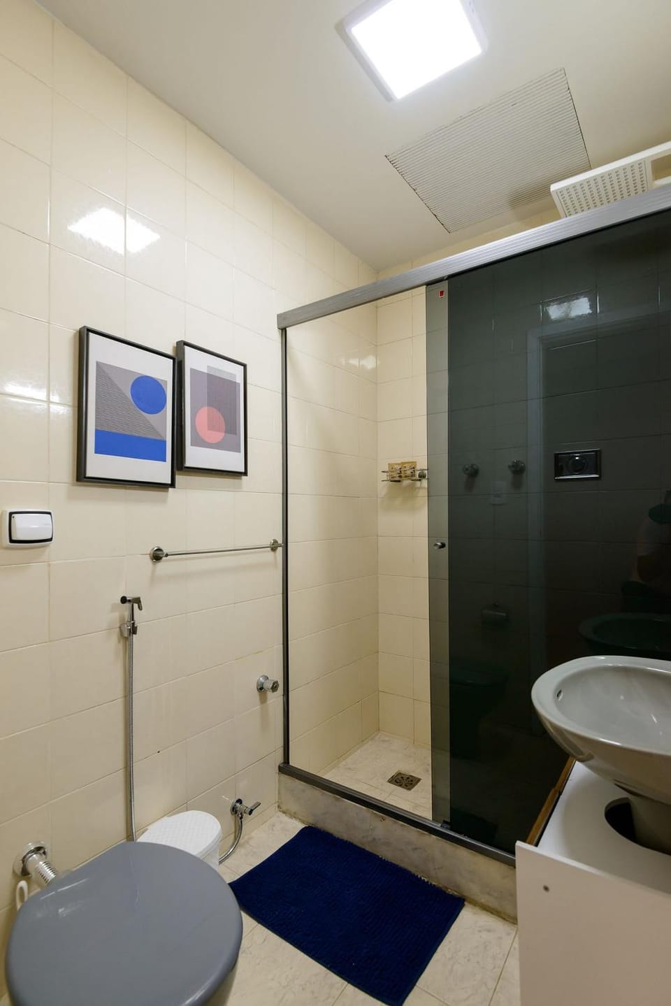 3 BDR, 5 minutes from Copacabana Beach| FM 263/303 Apartment in Rio de Janeiro