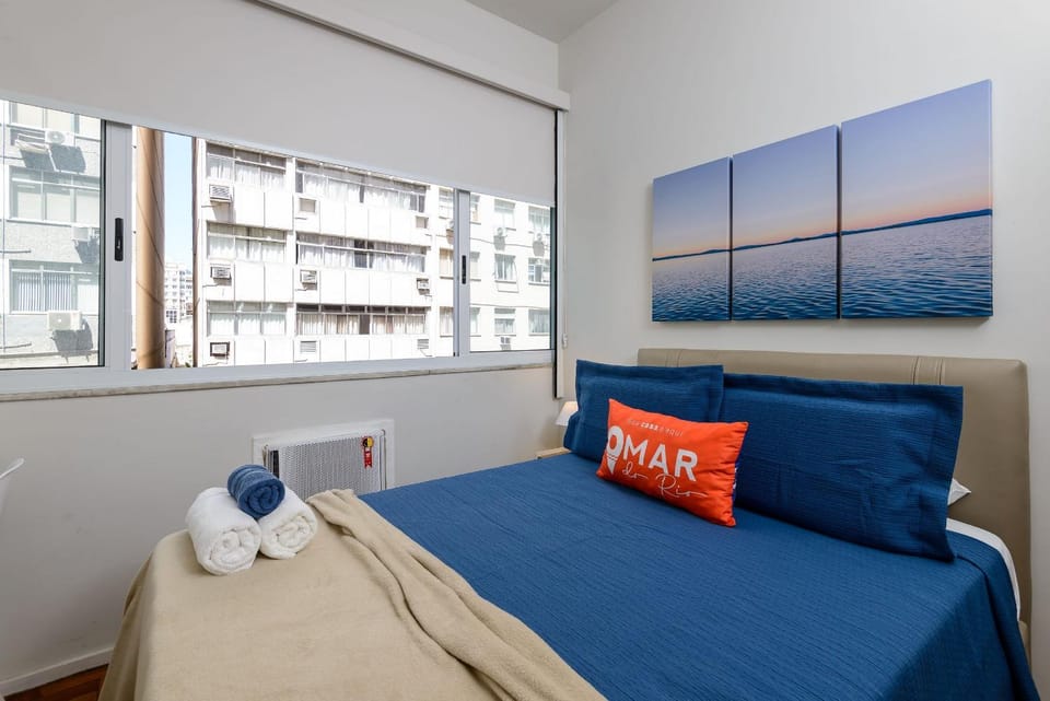 3 BDR, 5 minutes from Copacabana Beach| FM 263/303 Apartment in Rio de Janeiro