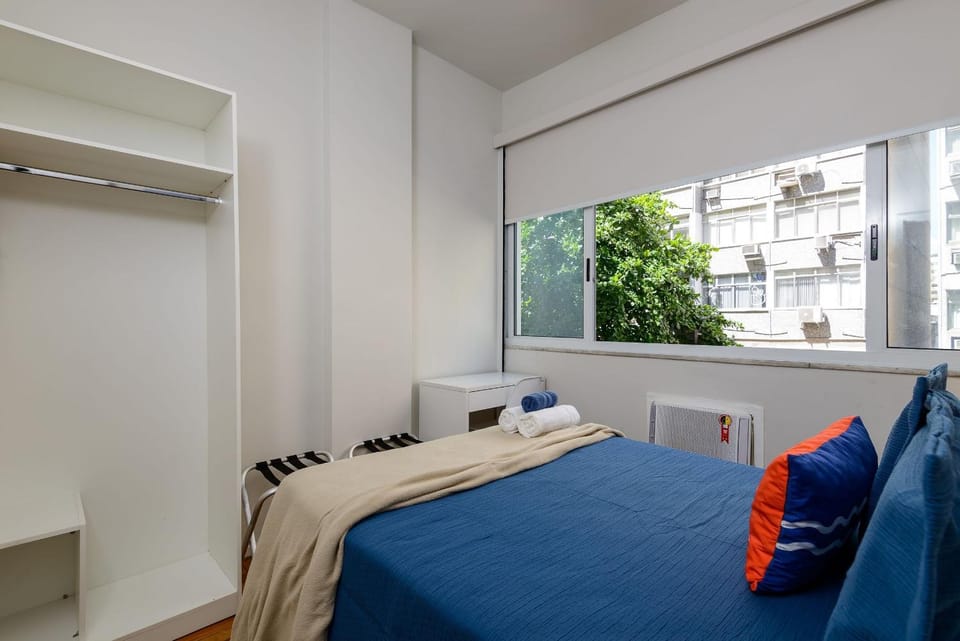 3 BDR, 5 minutes from Copacabana Beach| FM 263/303 Apartment in Rio de Janeiro