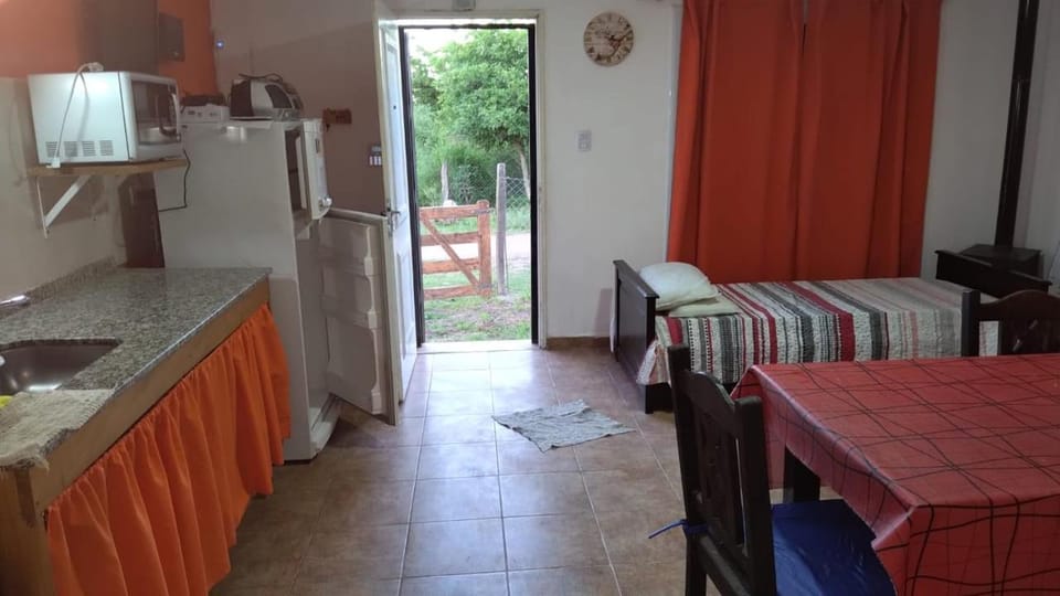 Kitchen or kitchenette, Living room, Seating area, kitchen