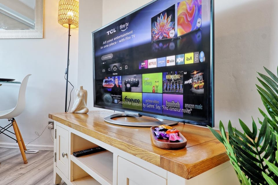 TV and multimedia, Dining area