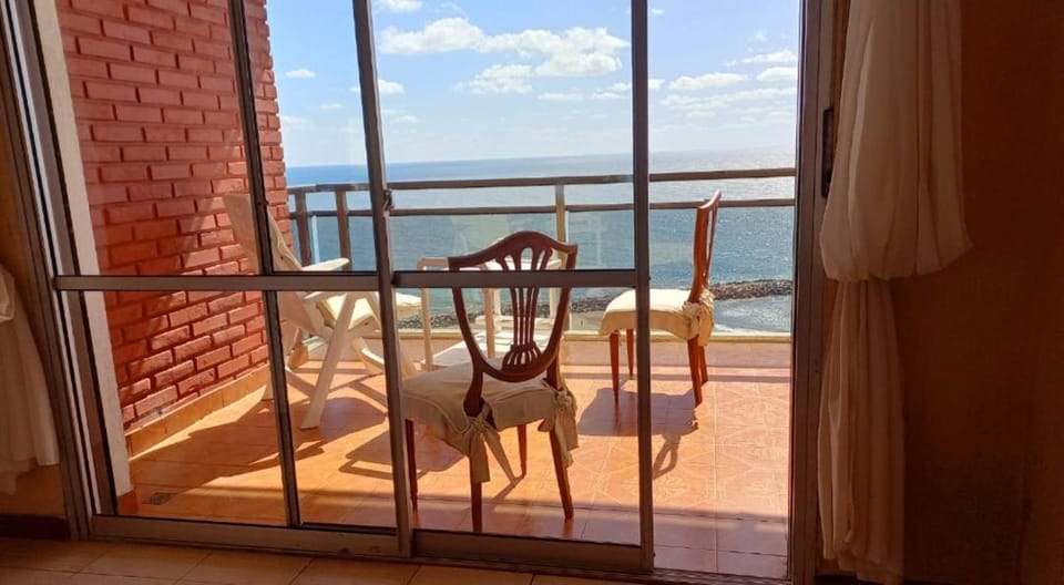 Playa Varese Elegante Piso 14 CON CALEFACCION todo con vista al mar USO RESIDENCIAL FAMILIAR Apartment in Mar del Plata