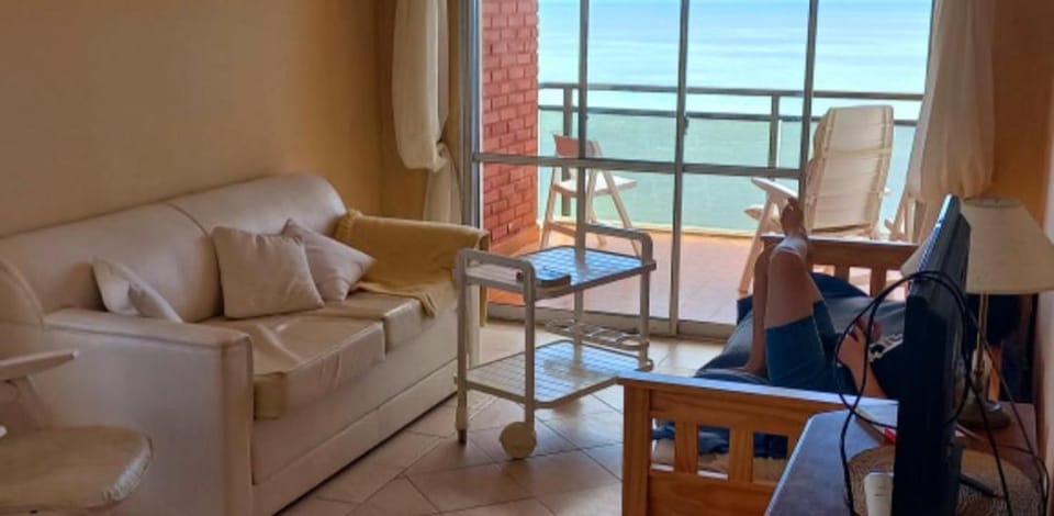 Playa Varese Elegante Piso 14 CON CALEFACCION todo con vista al mar USO RESIDENCIAL FAMILIAR Apartment in Mar del Plata