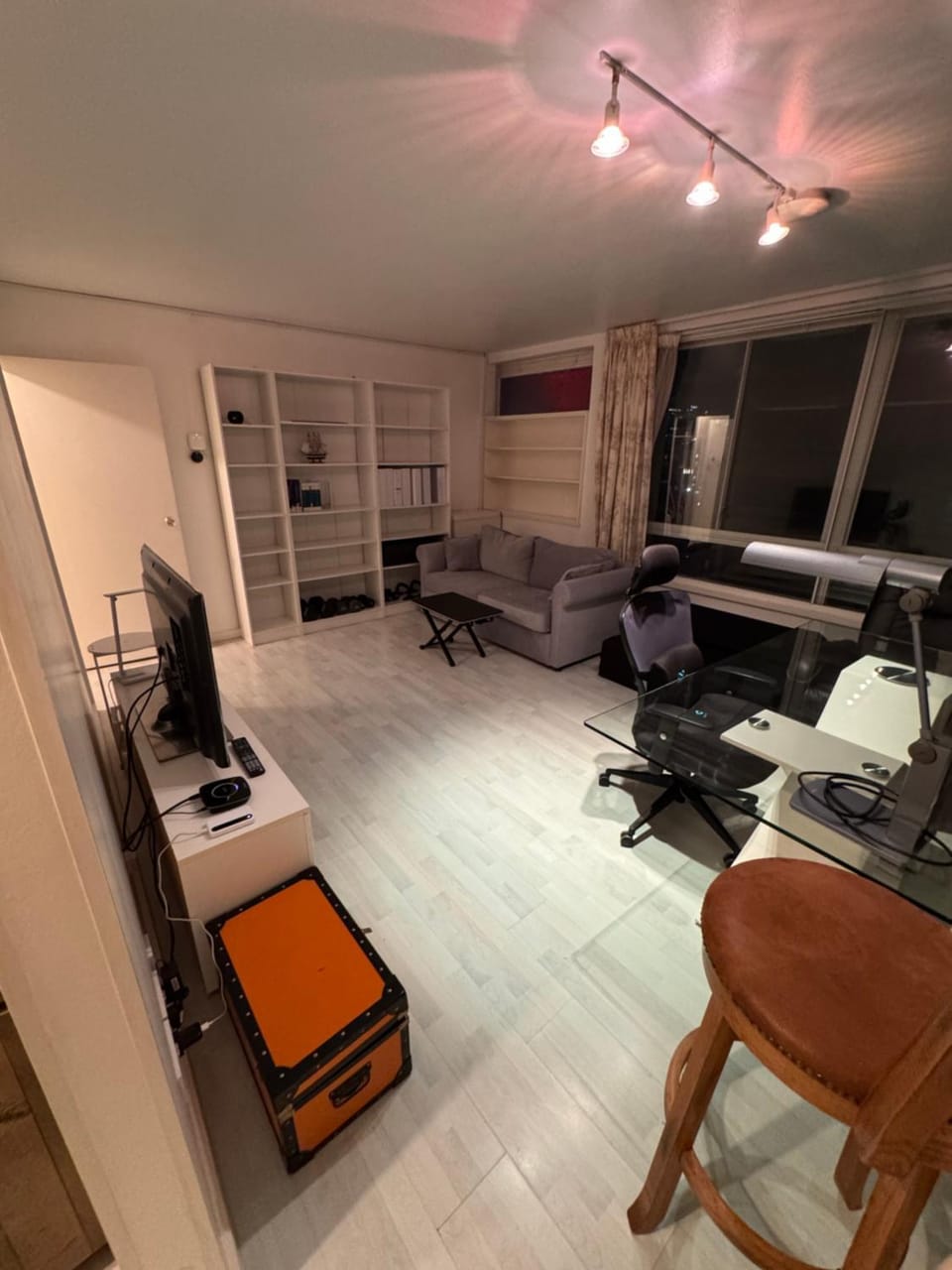 TV and multimedia, Living room, Seating area