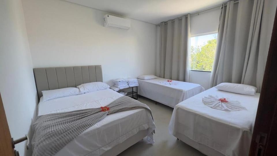 Apartamento próximo a praia de taperapuã Piscina Vaga Apartment in State of Bahia
