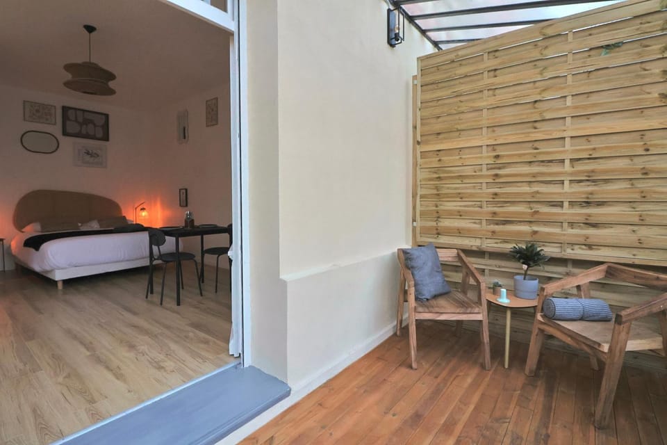 SC8 - Oasis Enghien Centre - Véranda & Jardin - Gare 2' Apartment in Île-de-France