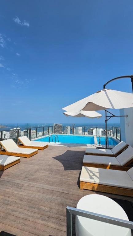 Pool view, Swimming pool