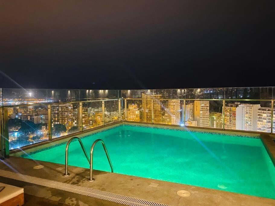 Night, Swimming pool