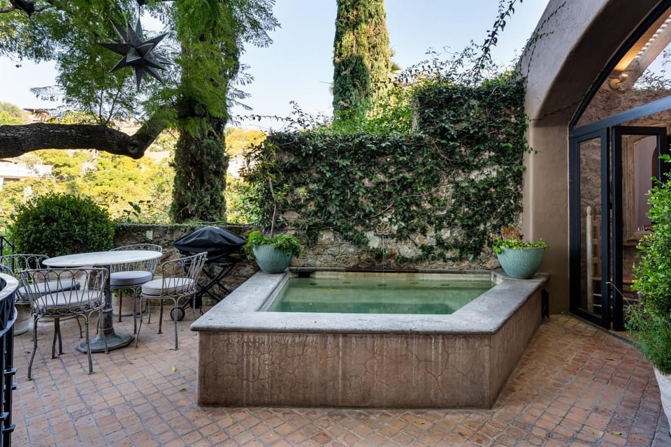 Patio, BBQ facilities, Hot Tub, Hot Tub