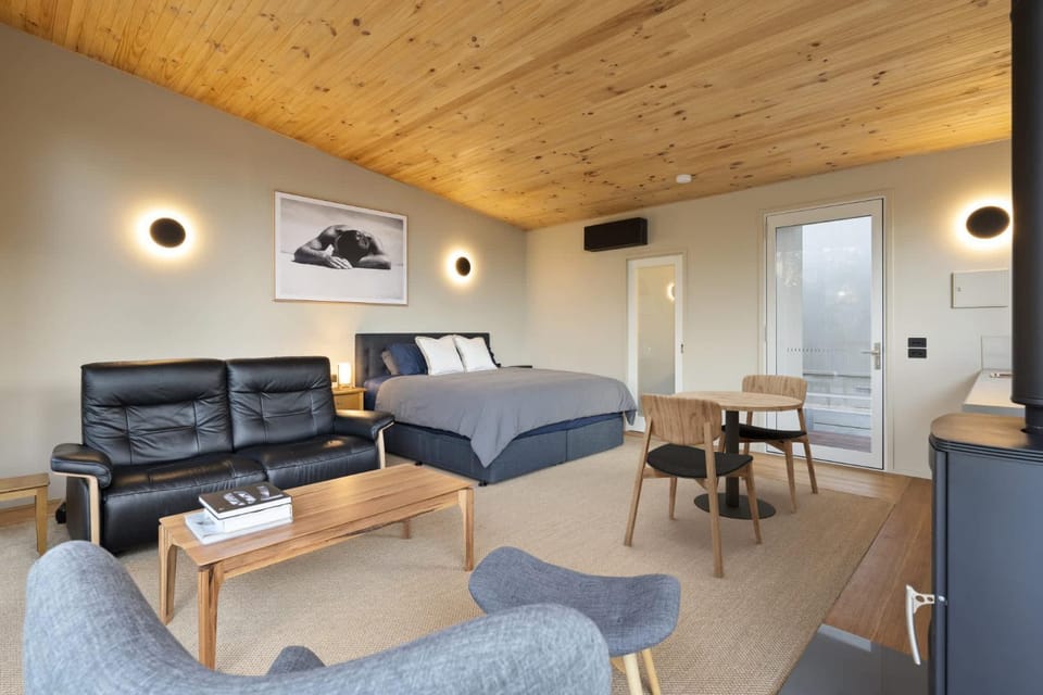 Birdsong Apartment in Rosebud