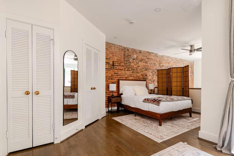 Bed, Photo of the whole room, Bedroom, wardrobe