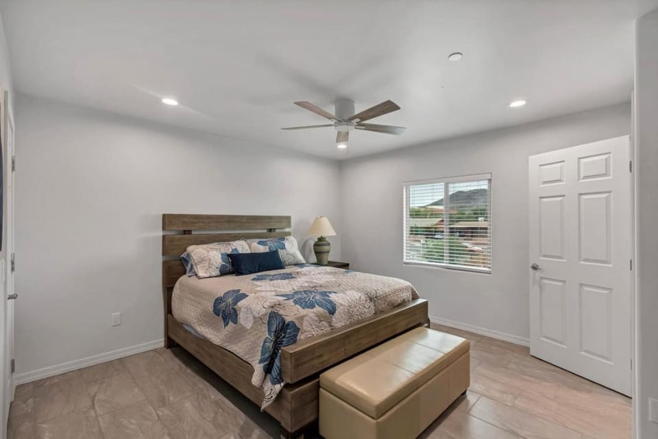 New Desert Casita - City & Mountain Views - Pet Friendly House in Tucson
