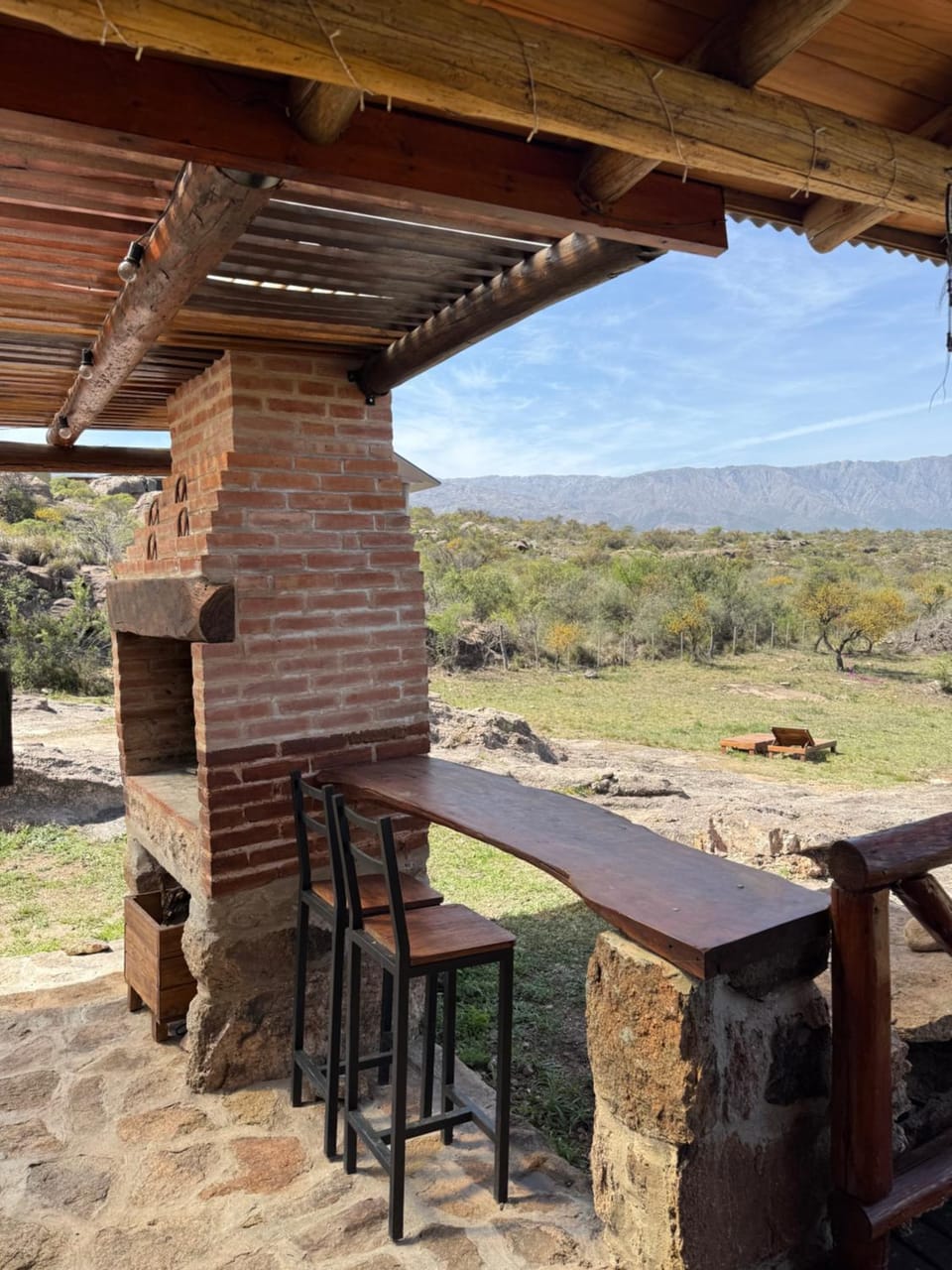Patio, Natural landscape, BBQ facilities, View (from property/room), Dining area, Mountain view