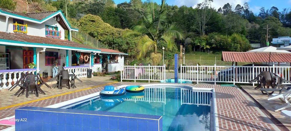 Lounge or bar, Swimming pool