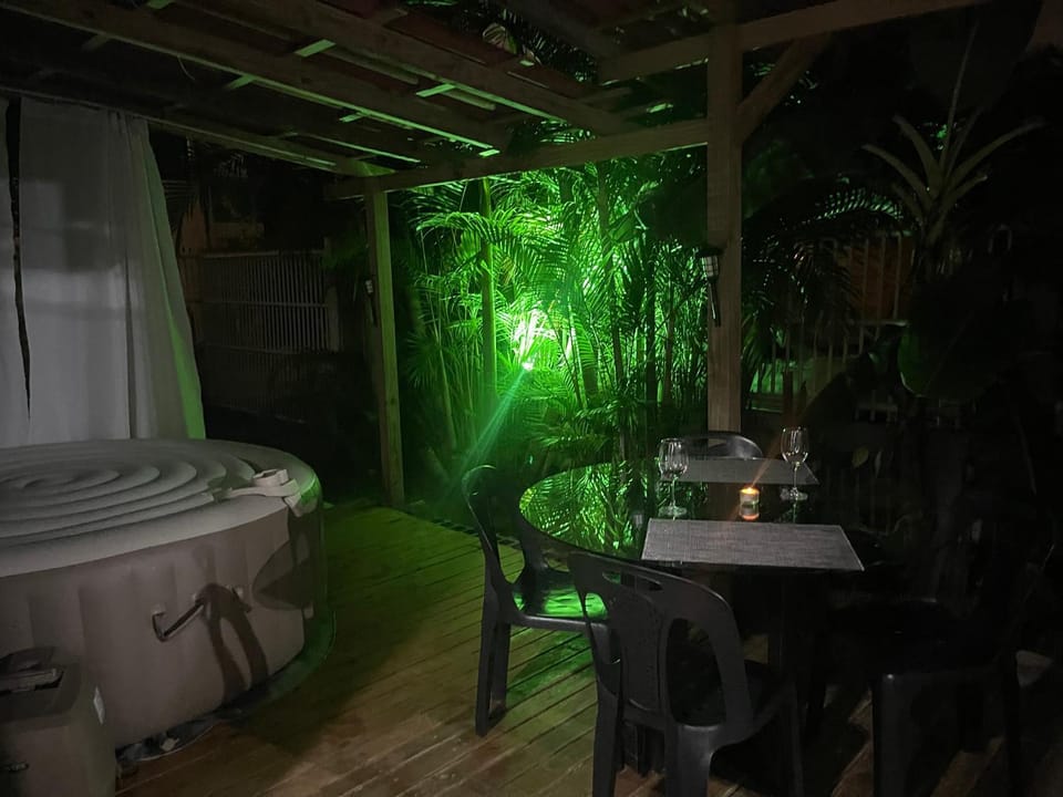 Kit luxo com spa aquecido House in Florianopolis