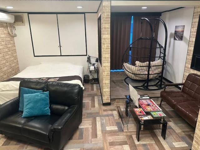 Photo of the whole room, Bedroom