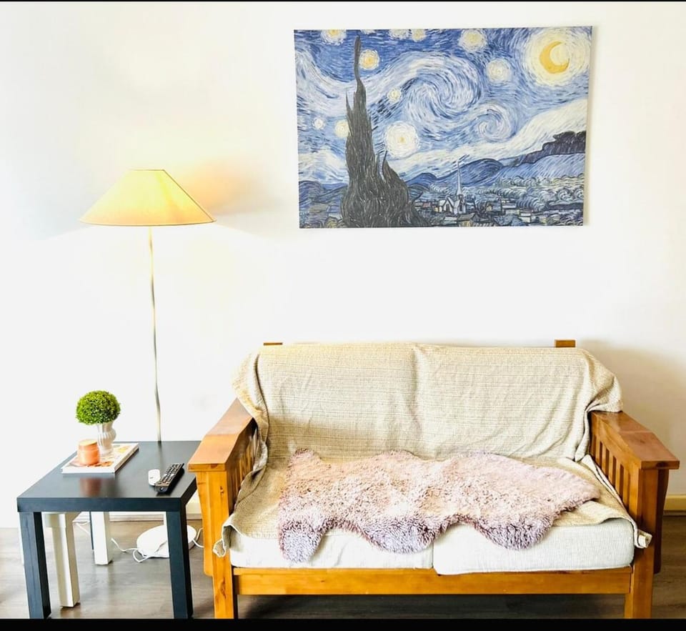 Pet friendly central newly renovated cosy home House in Perth