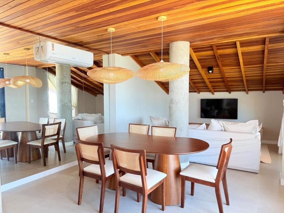 Fabulous oceanfront house, on the sand House in Balneário Barra do Sul