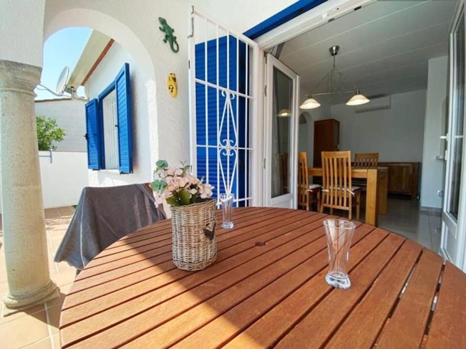 Casa acogedora con piscina privada en Torroella de Montgrí, perfecta para vacaciones en familia - HISP-7-48 Villa in L'Escala