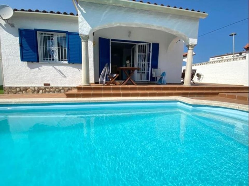 Casa acogedora con piscina privada en Torroella de Montgrí, perfecta para vacaciones en familia - HISP-7-48 Villa in L'Escala