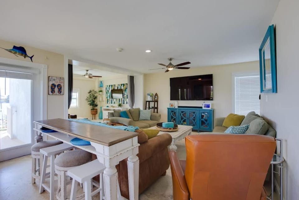 Wide Water Getaway - Waterfront with dockage private pool and hot tub incredible water views Perfect Family Home House in Key Colony Beach