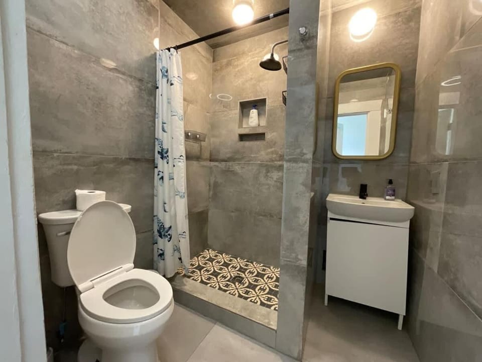 HUGE 2BR, Easy World Cup Access, Walkable to Restaurants & Bars Apartment in Houston