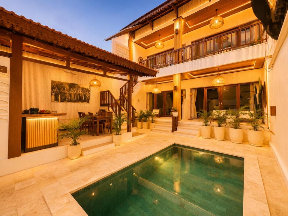 Property building, Communal kitchen, Swimming pool