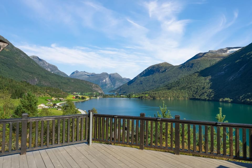 Nearby landmark, Spring, Day, Natural landscape, Lake view, Mountain view, River view