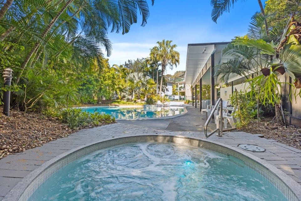 Baden 79 - Rainbow Shores Pools Tennis Court Apartment in Rainbow Beach