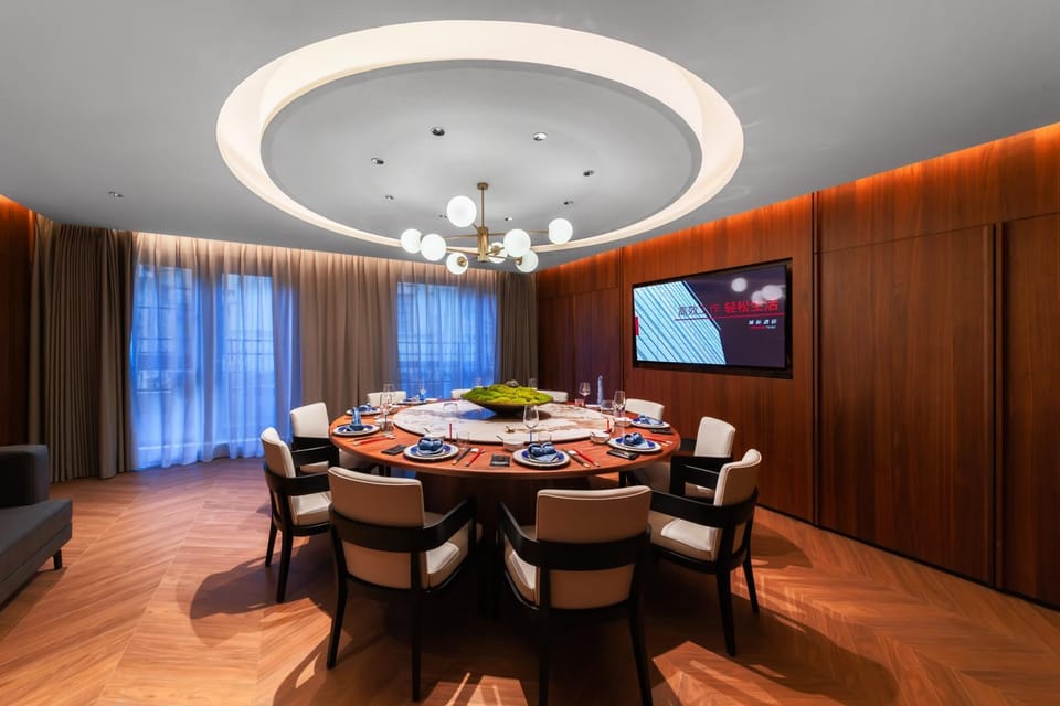 Food and drinks, Dining area, Food