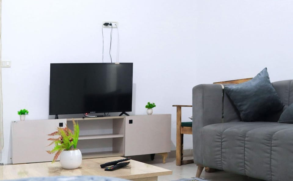 Communal lounge/ TV room, TV and multimedia, Living room